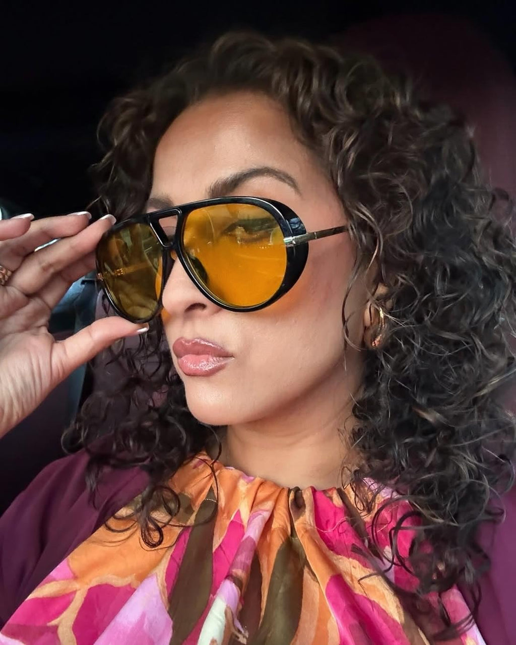 GUVIVI Retro Gold Aviator Sunglasses for Women Men, 2026 Metal Oversized 70s Aviators Black Vacation Beach Sun Glasses