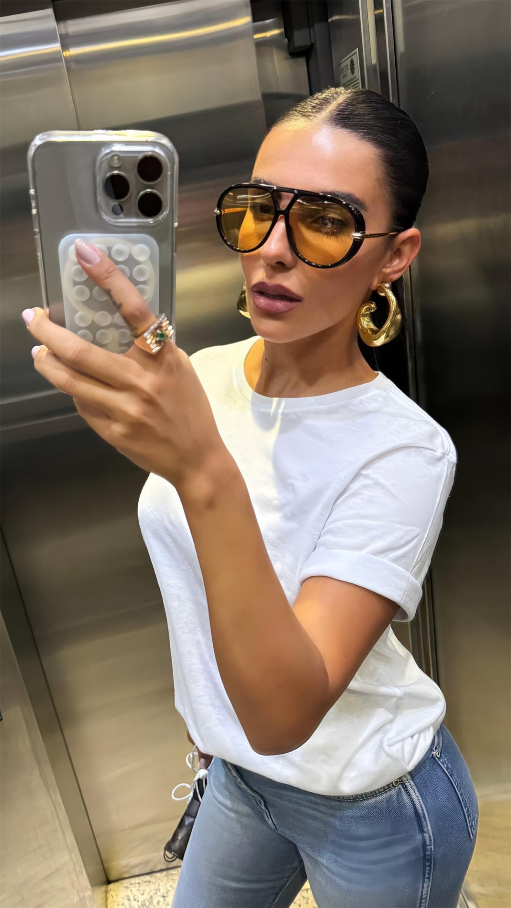 GUVIVI Retro Gold Aviator Sunglasses for Women Men, 2026 Metal Oversized 70s Aviators Black Vacation Beach Sun Glasses