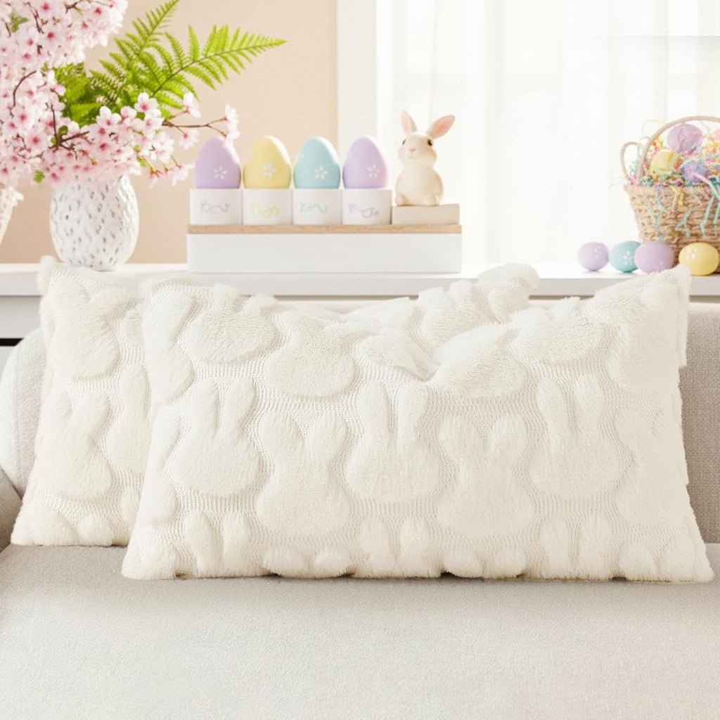 decorUhome Throw Pillow Covers 18x18 Inch Set of 2, Soft Plush Faux Wool Cream White Solid Couch Pillow Covers, Accent Farmhouse Neutral Square Pillow Cases for Sofa Bed Living Room
