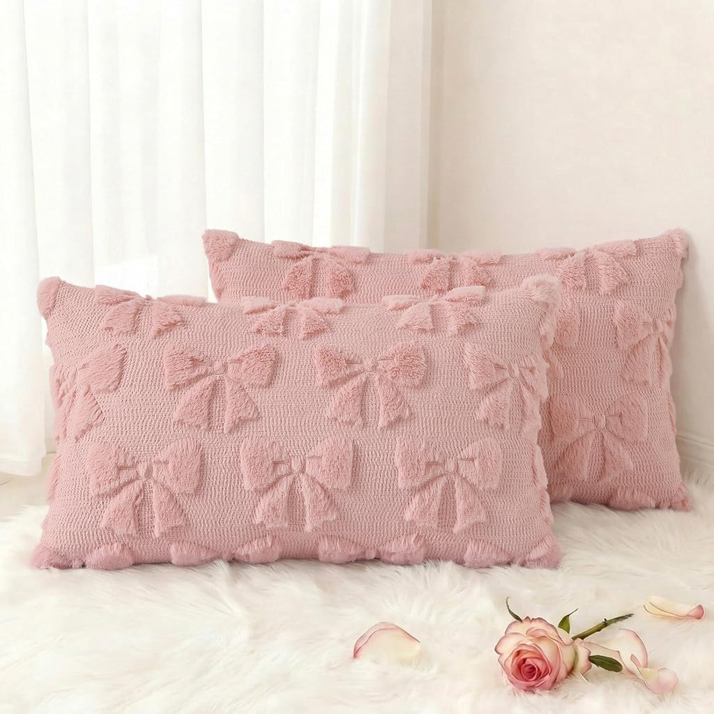 decorUhome Throw Pillow Covers 18x18 Inch Set of 2, Soft Plush Faux Wool Cream White Solid Couch Pillow Covers, Accent Farmhouse Neutral Square Pillow Cases for Sofa Bed Living Room