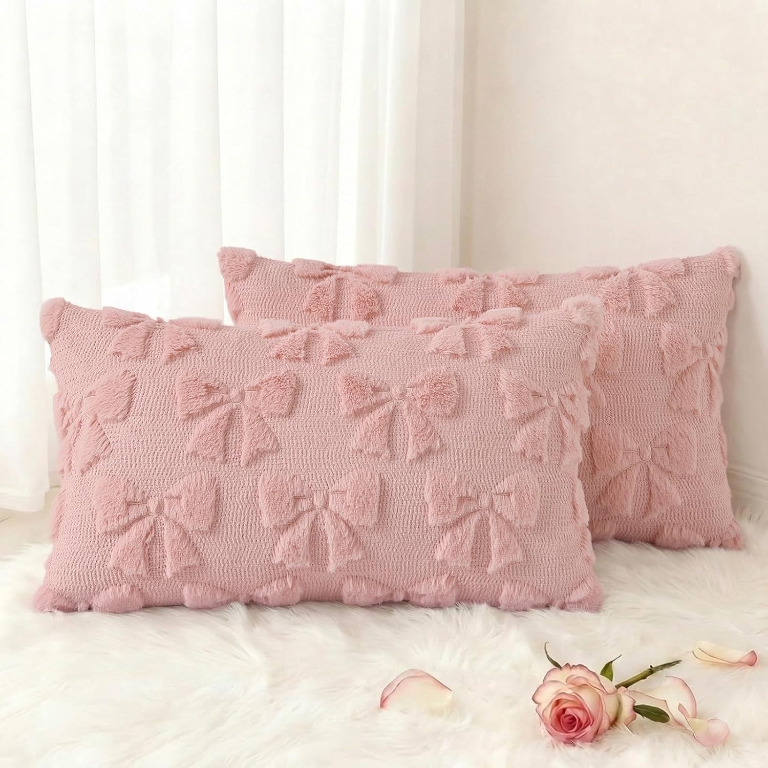 decorUhome Throw Pillow Covers 18x18 Inch Set of 2, Soft Plush Faux Wool Cream White Solid Couch Pillow Covers, Accent Farmhouse Neutral Square Pillow Cases for Sofa Bed Living Room