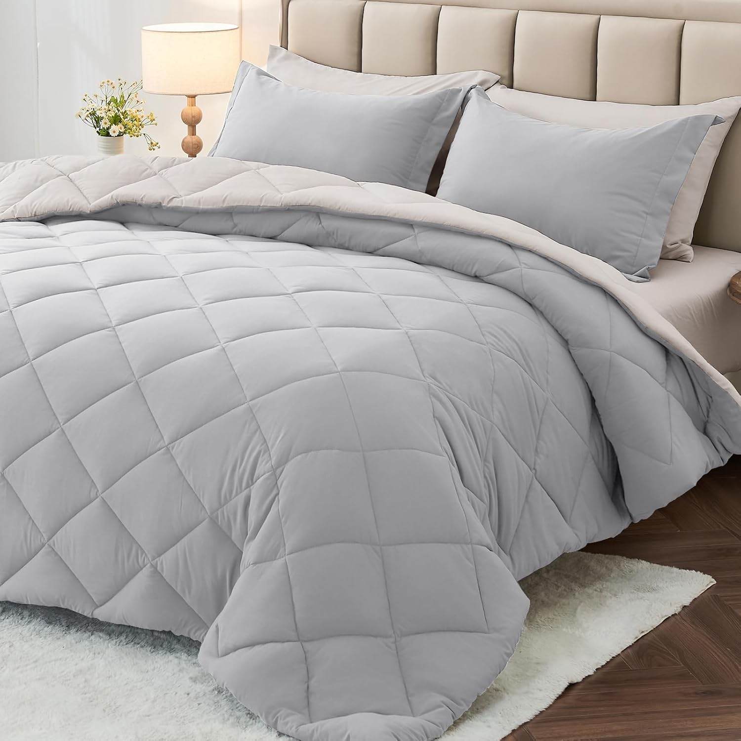 MUXHOMO 7 Pieces King Comforter Set, Reversible Bed in a Bag King Size, All Season Bedding Set with Comforter, Flat Sheet, Fitted Sheet, Pillowcases & Shams, Red & Black