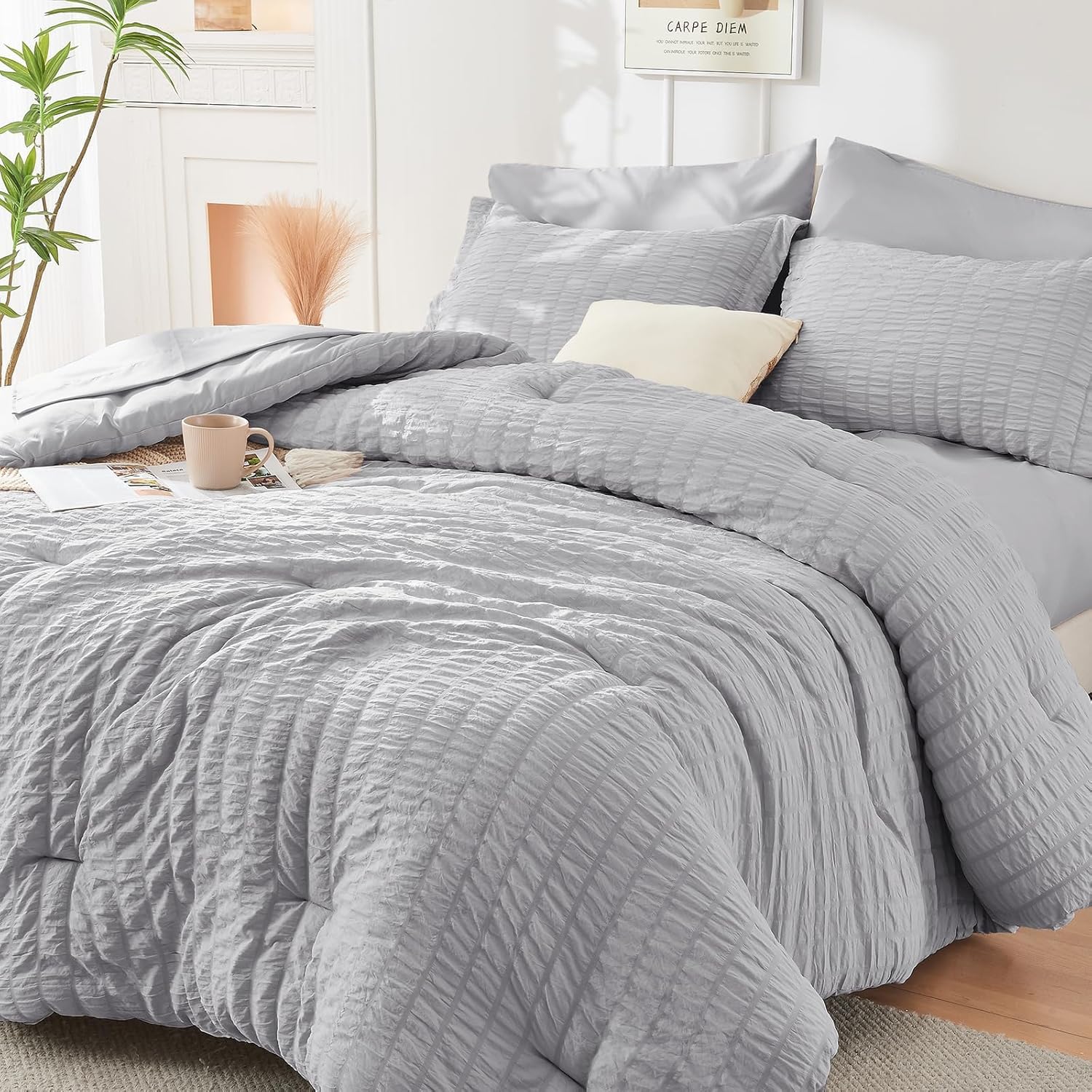 HYMOKEGE 7 Piece King Size Comforter Set Seersucker, All Season Luxury Bed in a Bag for Bedroom, Bedding Set with Comforters, Sheets, Pillowcases & Shams, Dark Grey