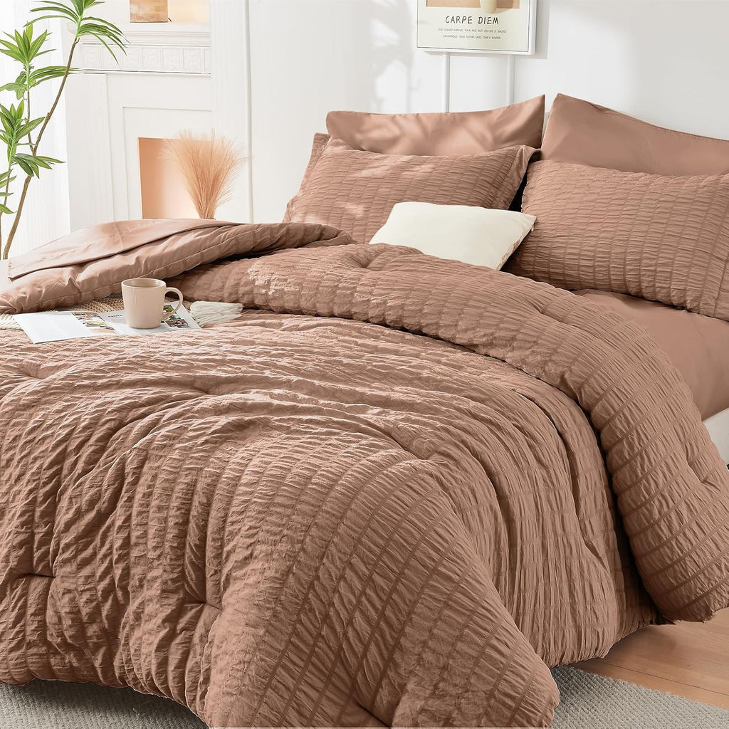 HYMOKEGE 7 Piece King Size Comforter Set Seersucker, All Season Luxury Bed in a Bag for Bedroom, Bedding Set with Comforters, Sheets, Pillowcases & Shams, Dark Grey