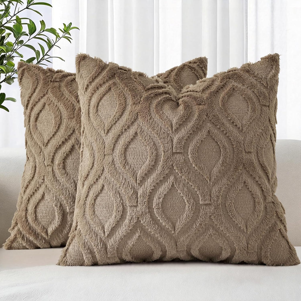 decorUhome Throw Pillow Covers 18x18 Inch Set of 2, Soft Plush Faux Wool Cream White Solid Couch Pillow Covers, Accent Farmhouse Neutral Square Pillow Cases for Sofa Bed Living Room