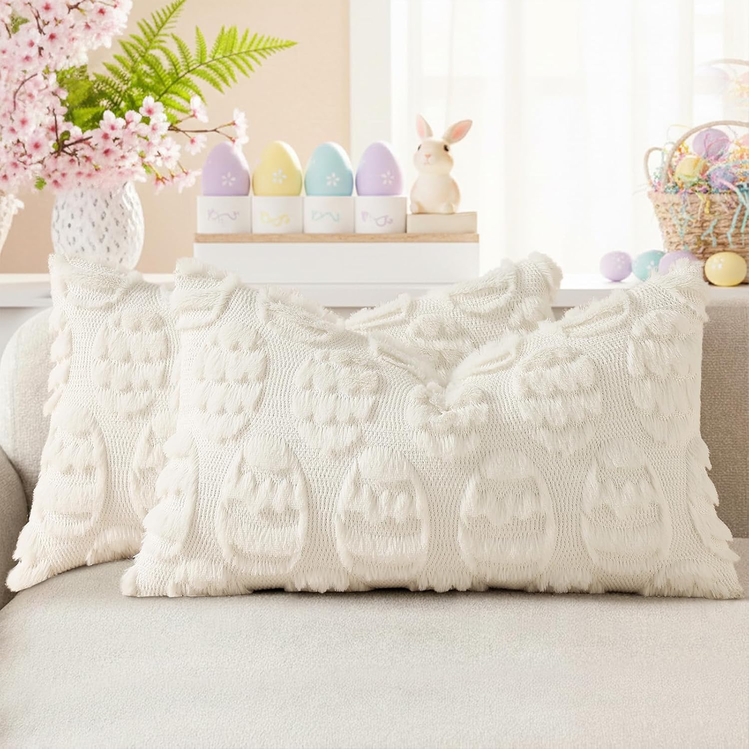 decorUhome Throw Pillow Covers 18x18 Inch Set of 2, Soft Plush Faux Wool Cream White Solid Couch Pillow Covers, Accent Farmhouse Neutral Square Pillow Cases for Sofa Bed Living Room