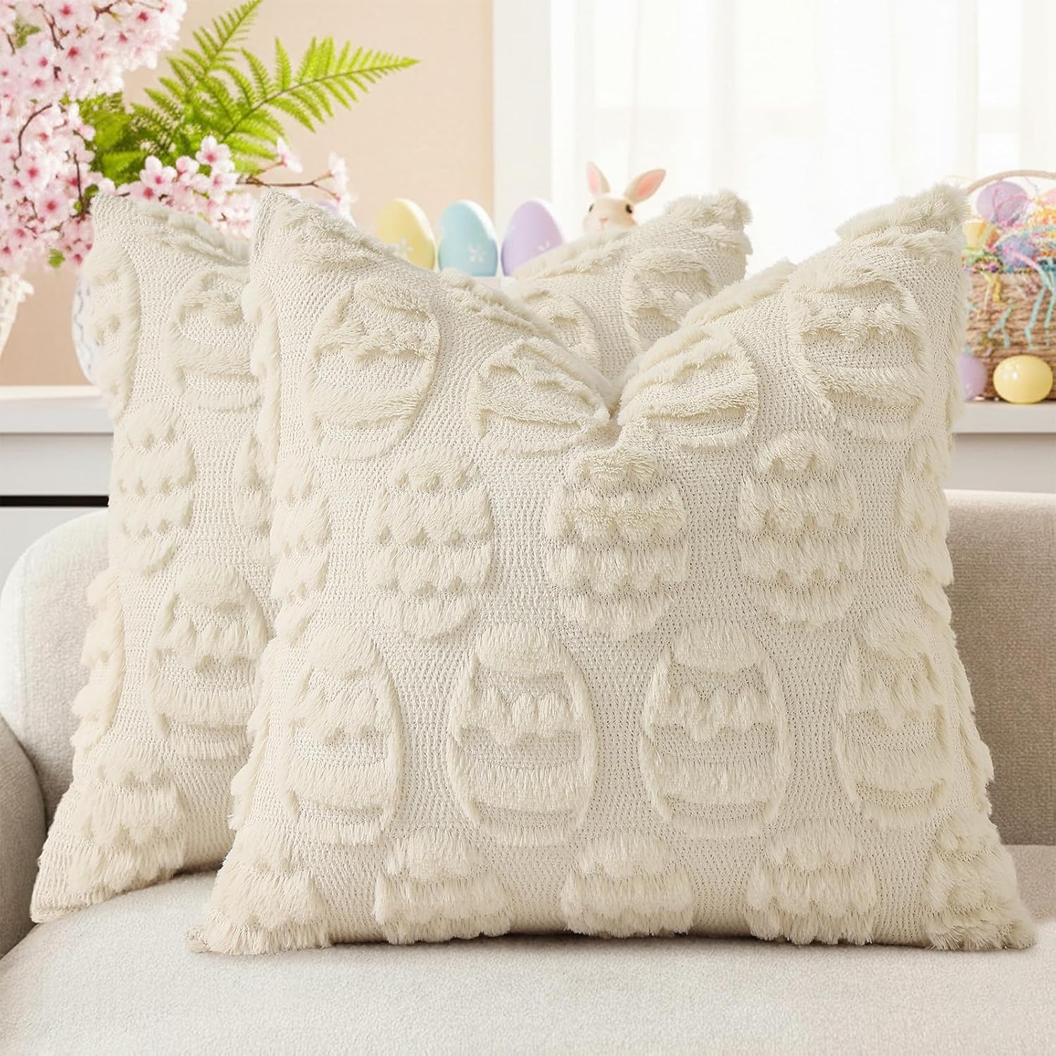decorUhome Throw Pillow Covers 18x18 Inch Set of 2, Soft Plush Faux Wool Cream White Solid Couch Pillow Covers, Accent Farmhouse Neutral Square Pillow Cases for Sofa Bed Living Room