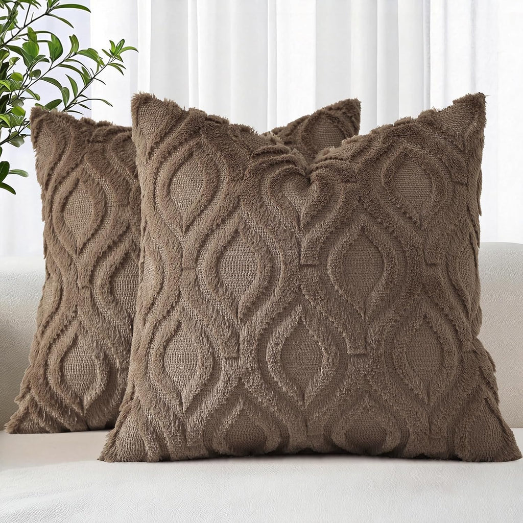 decorUhome Throw Pillow Covers 18x18 Inch Set of 2, Soft Plush Faux Wool Cream White Solid Couch Pillow Covers, Accent Farmhouse Neutral Square Pillow Cases for Sofa Bed Living Room