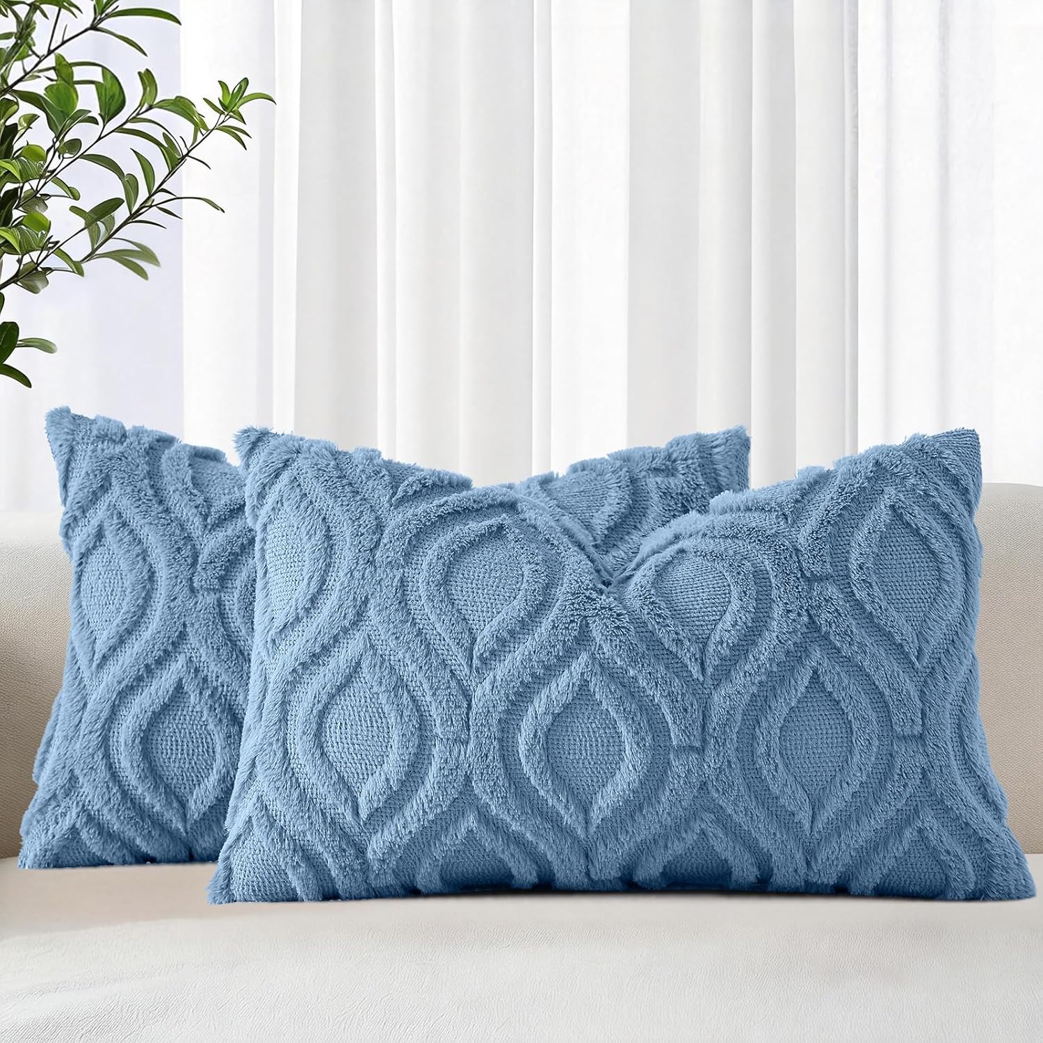 decorUhome Throw Pillow Covers 18x18 Inch Set of 2, Soft Plush Faux Wool Cream White Solid Couch Pillow Covers, Accent Farmhouse Neutral Square Pillow Cases for Sofa Bed Living Room