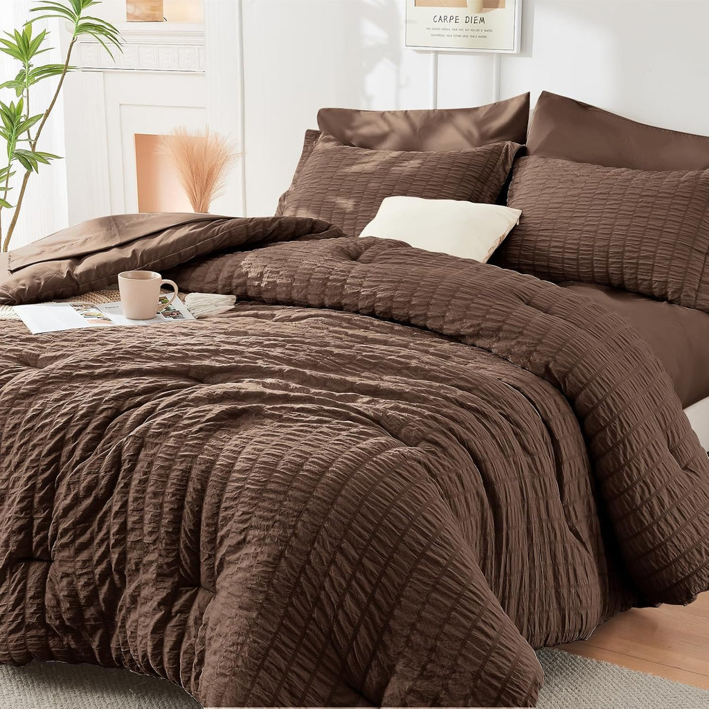 HYMOKEGE 7 Piece King Size Comforter Set Seersucker, All Season Luxury Bed in a Bag for Bedroom, Bedding Set with Comforters, Sheets, Pillowcases & Shams, Dark Grey