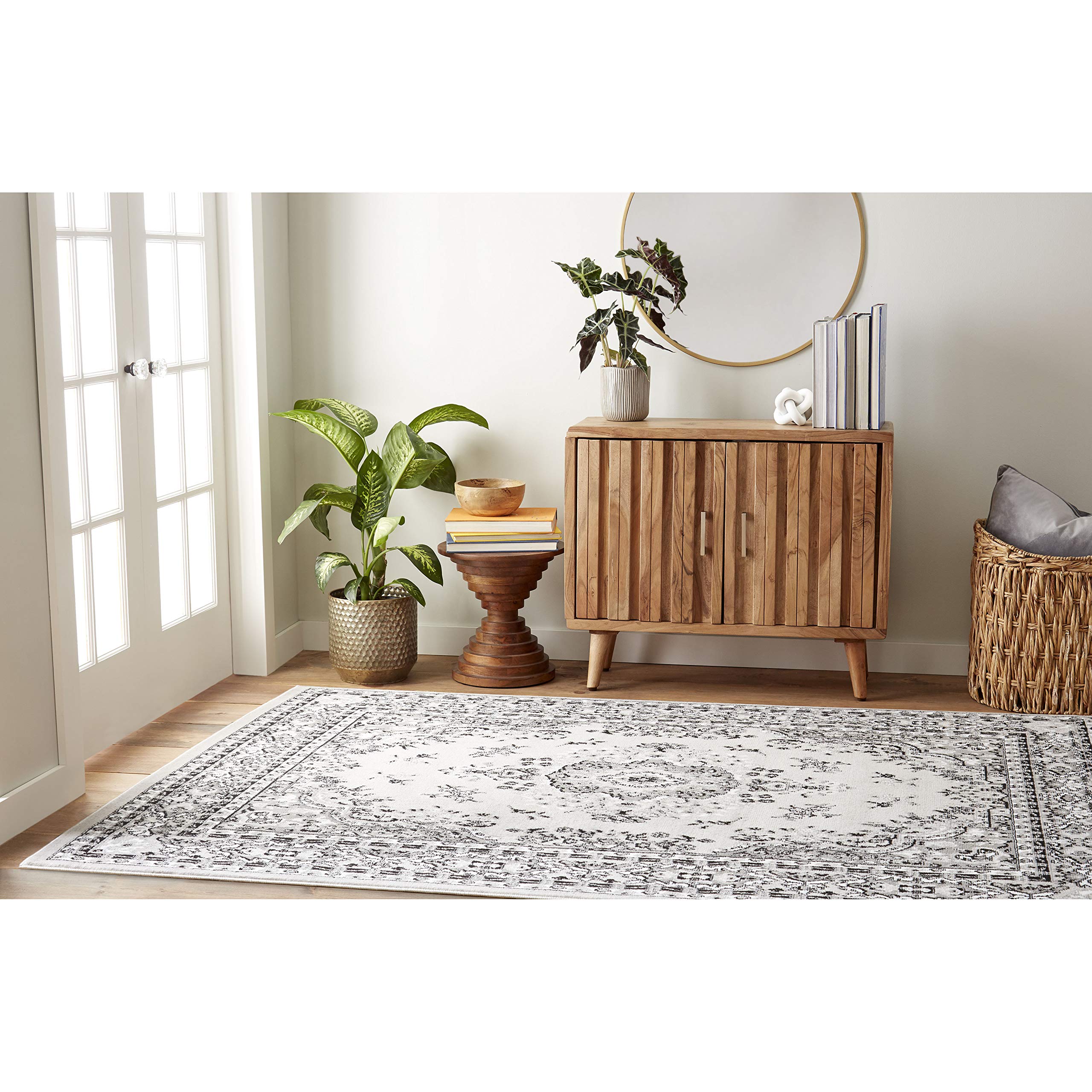 Home Dynamix Premium Sakarya Traditional Medallion Border Area Rug, Black, 21"x35" Rectangle