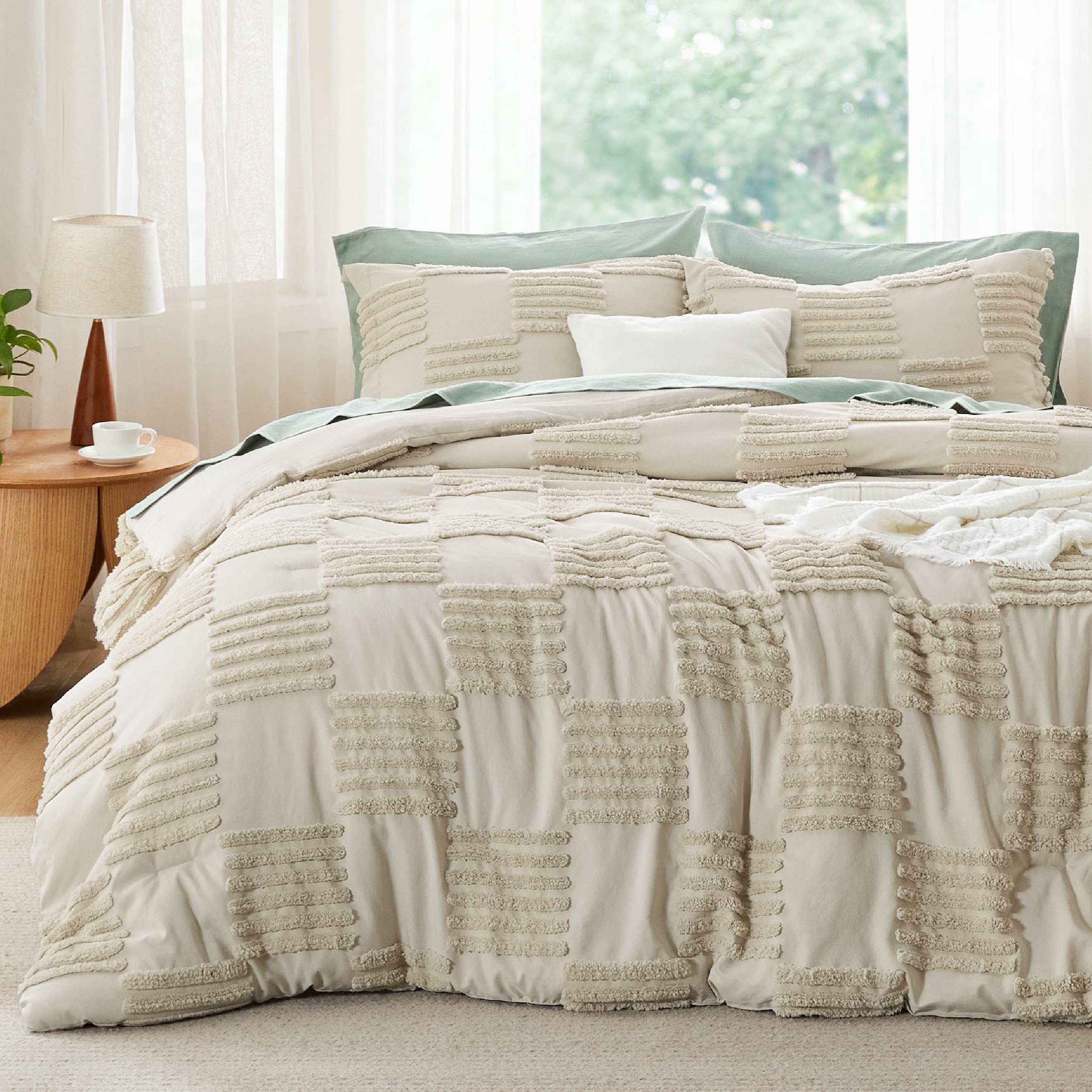 Bedsure King Size Comforter Set Beige, Boho Tufted Bed Set, Checkered Farmhouse-Style Distressed Vintage Bedding, 3 Pieces, 1 Plaid Geometric Comforter and 2 Pillow Shams