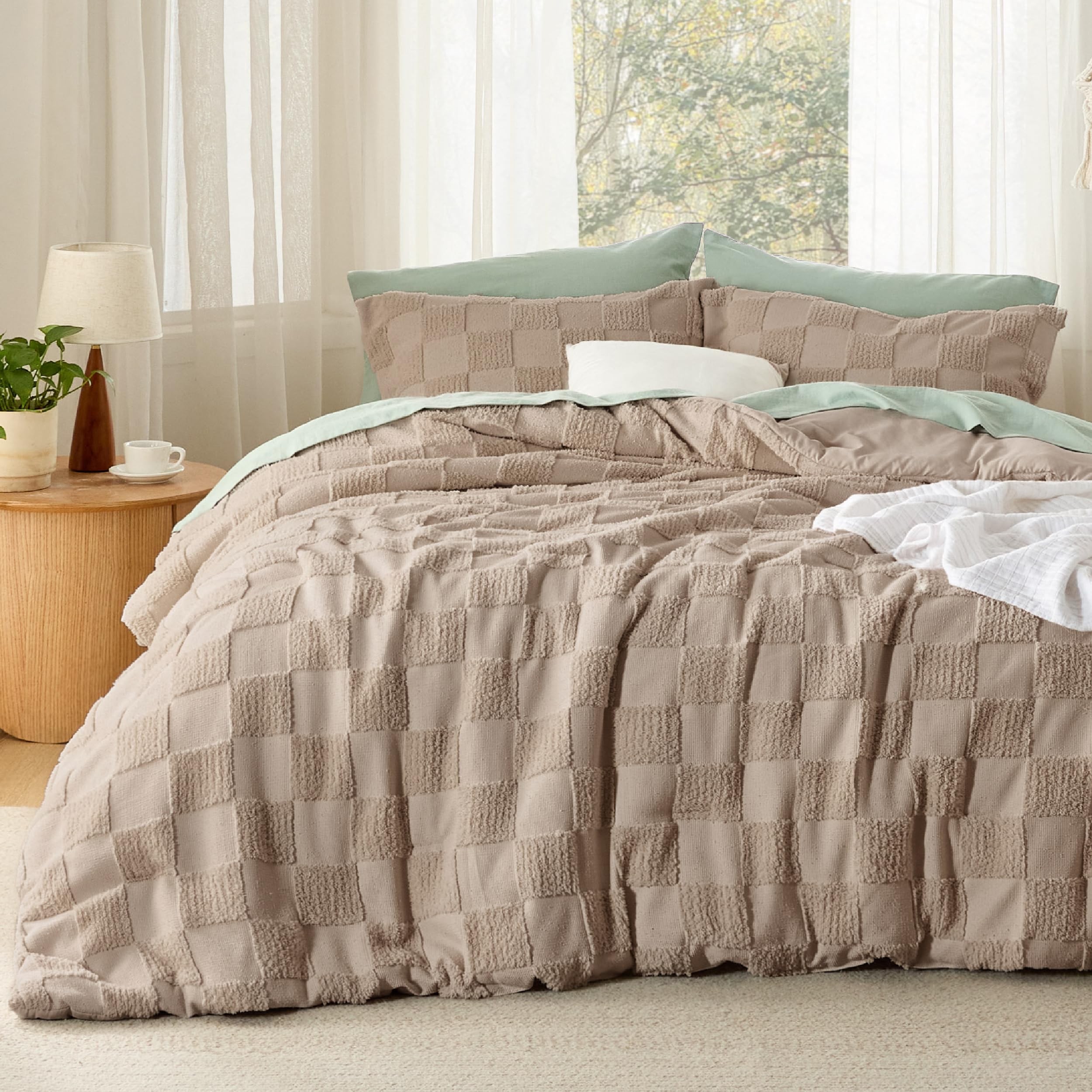 Bedsure King Size Comforter Set Beige, Boho Tufted Bed Set, Checkered Farmhouse-Style Distressed Vintage Bedding, 3 Pieces, 1 Plaid Geometric Comforter and 2 Pillow Shams