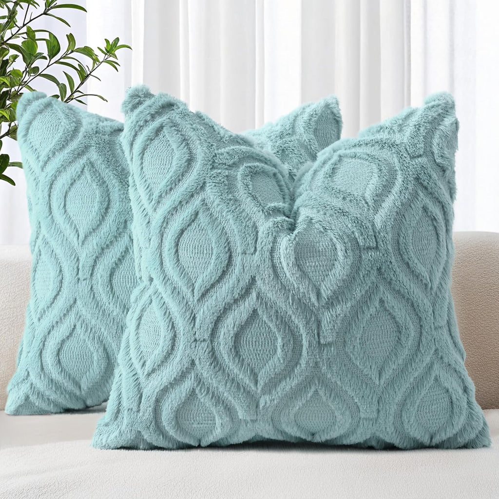 decorUhome Throw Pillow Covers 18x18 Inch Set of 2, Soft Plush Faux Wool Cream White Solid Couch Pillow Covers, Accent Farmhouse Neutral Square Pillow Cases for Sofa Bed Living Room