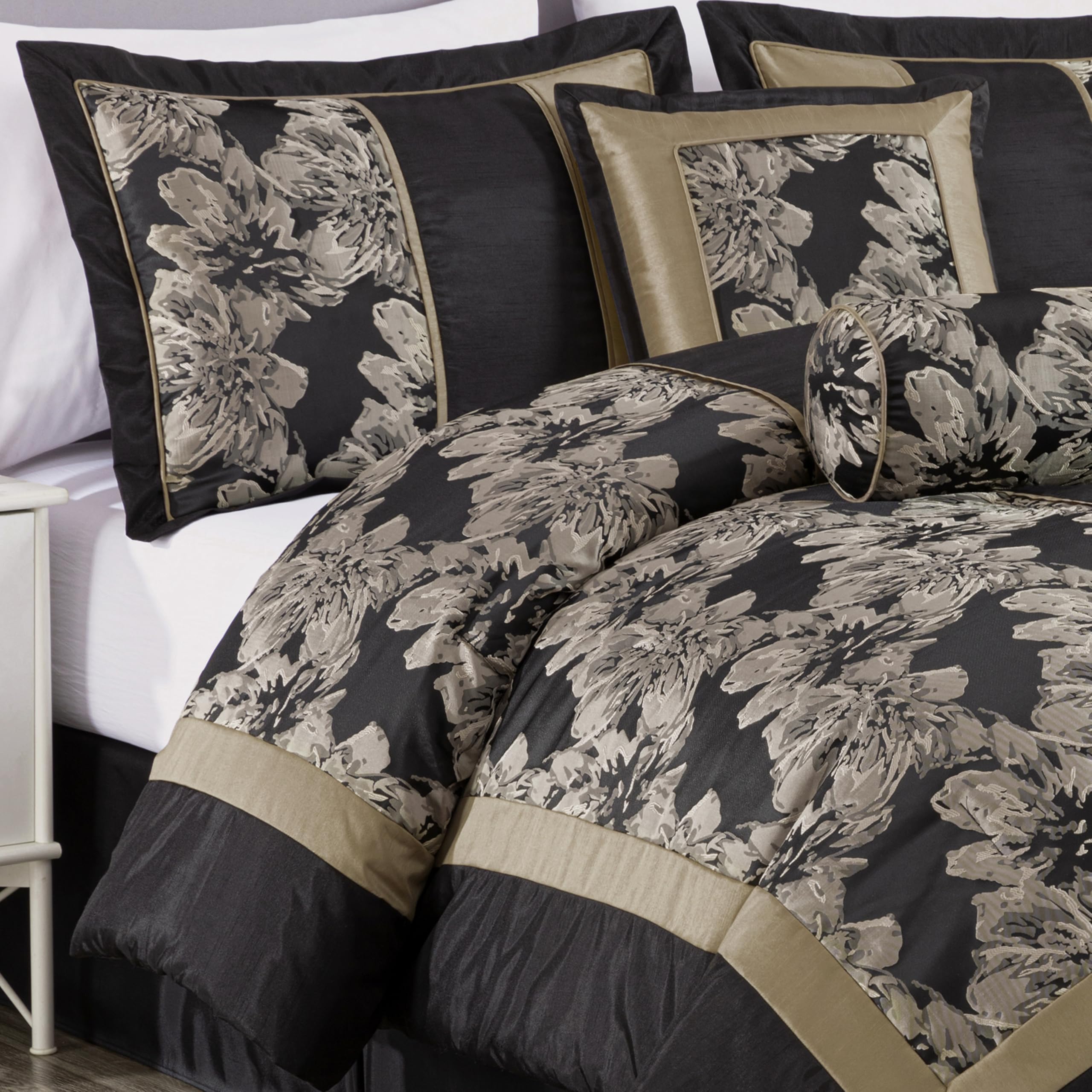 Chezmoi Collection Adelle 7-Piece Paisley Jacquard Embroidered Comforter Bedding Set, King Size