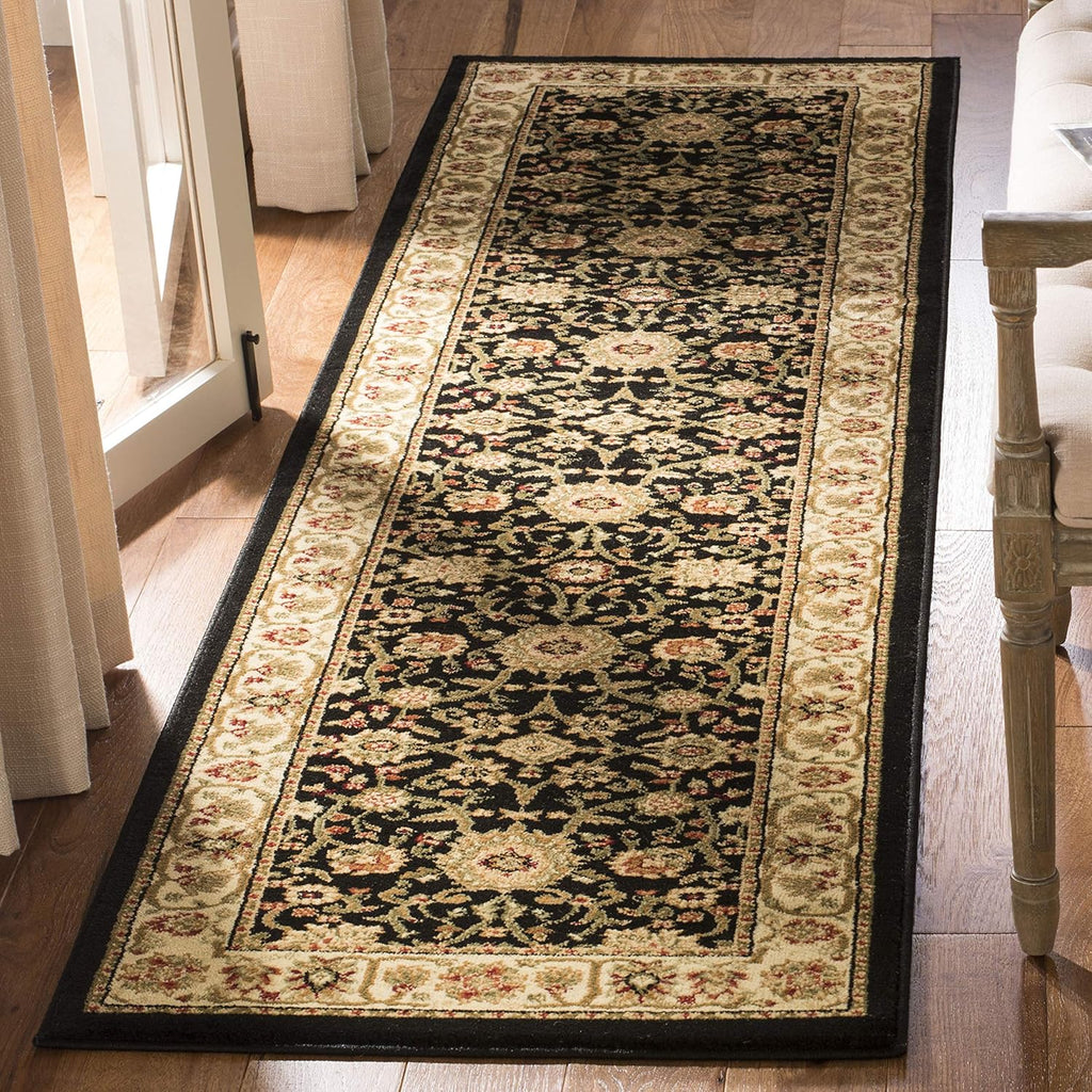 SAFAVIEH Lyndhurst Collection Area Rug - 5'3" x 7'6", Ivory & Red, Traditional Oriental Design, Non-Shedding & Easy Care, Ideal for High Traffic Areas in Living Room, Bedroom (LNH212K)